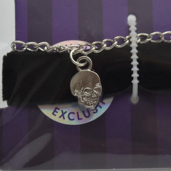 Wednesday Choker Necklace Charms Skull Wendy  Thing Hand Intial W Addams Family - Picture 4 of 5